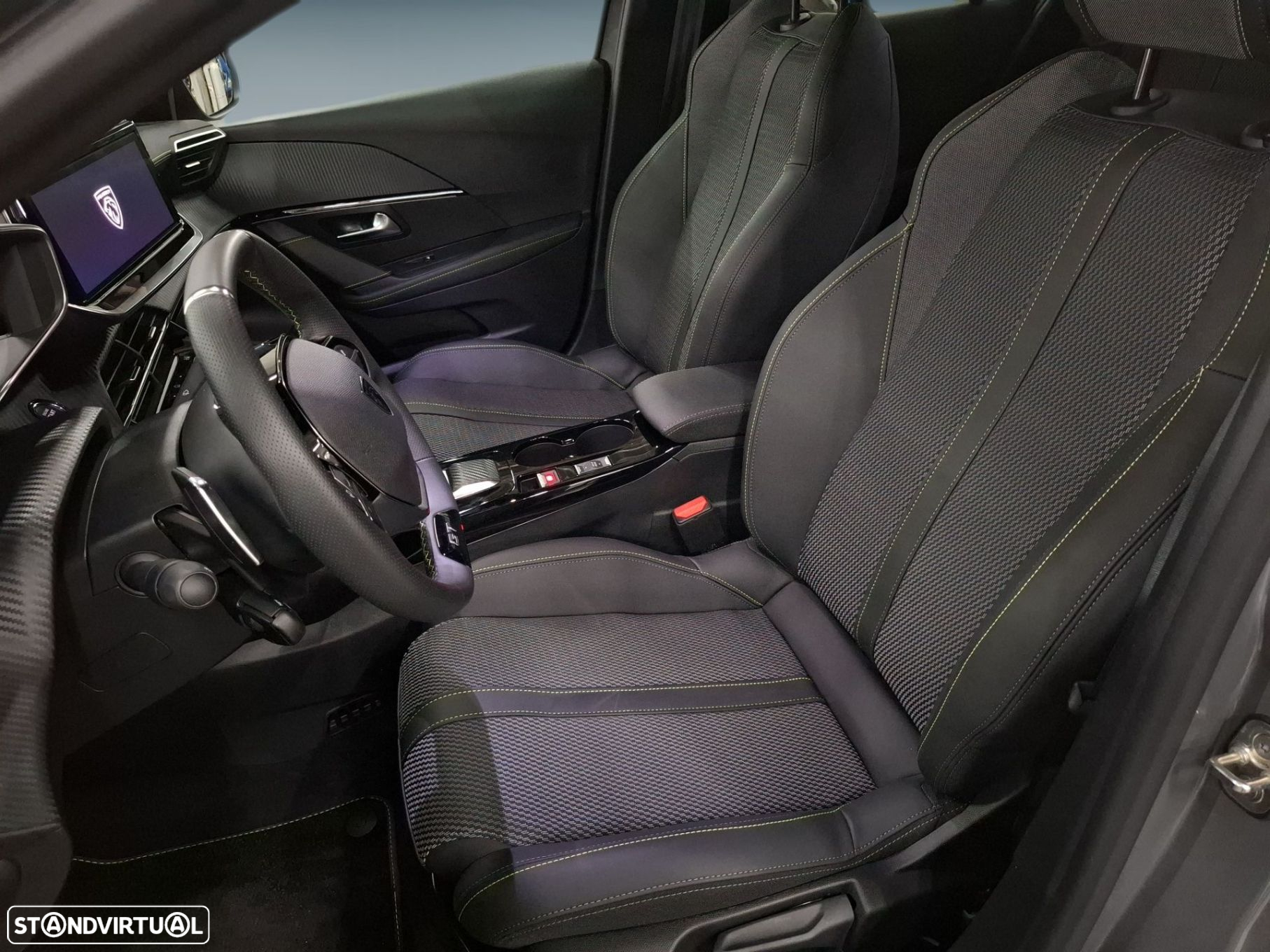 Peugeot 208 1.2 Hybrid GT e-DCS6 - 11