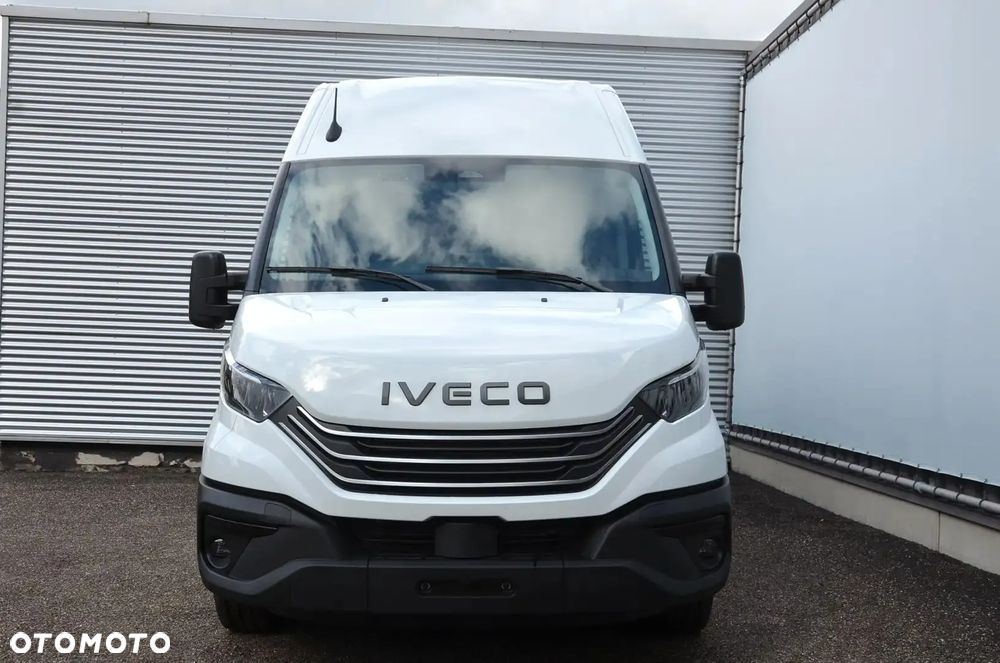 Iveco Daily 35S18HV 180km Furgon 12m3 - 4