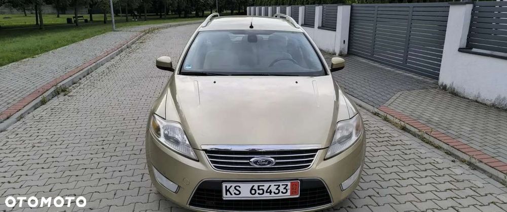 Ford Mondeo SW - 27