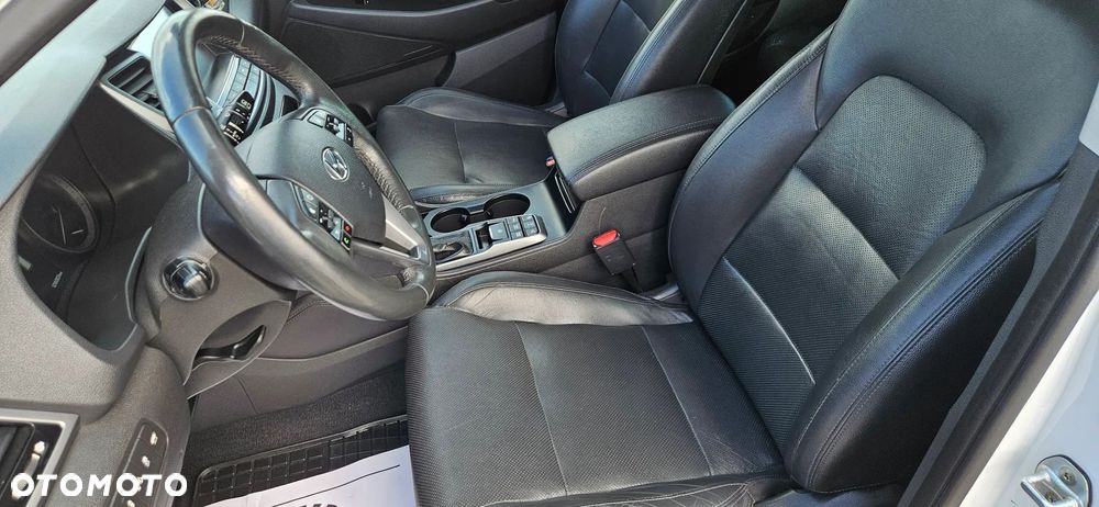 Hyundai Tucson 2.0 CRDI 4WD Automatik Premium - 14