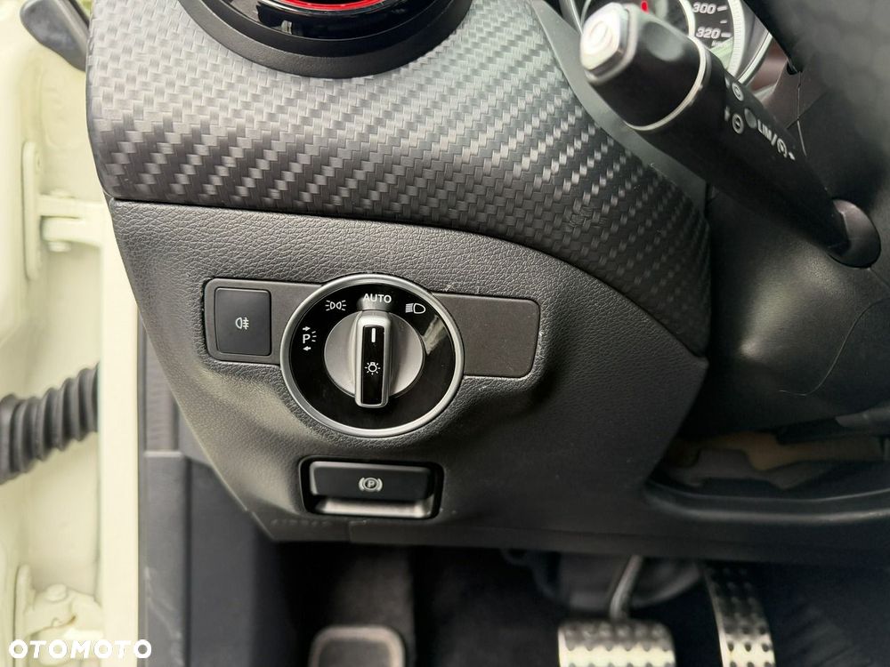 Mercedes-Benz Klasa A AMG 45 4Matic AMG Speedshift 7G-DCT - 13