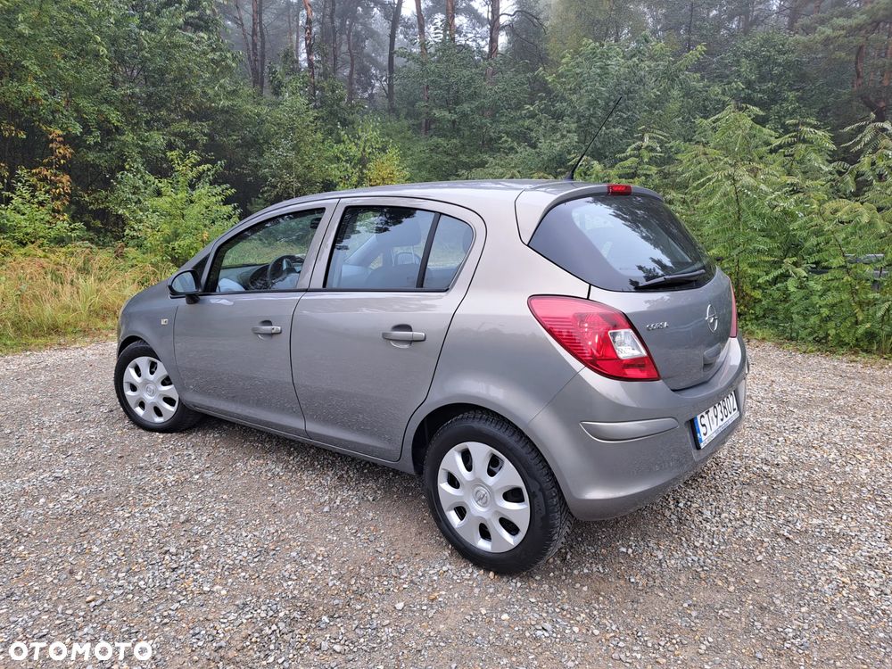 Opel Corsa 1.2 16V Enjoy - 3