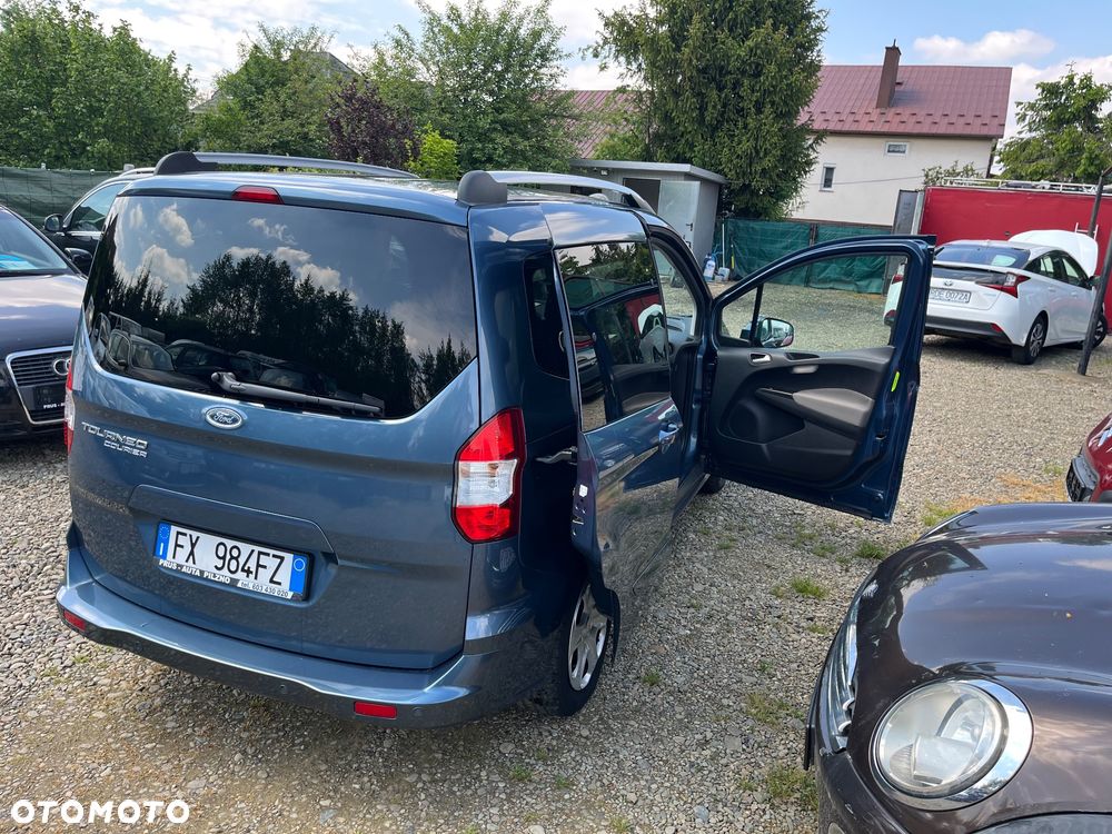 Ford Tourneo Courier 1.0 EcoBoost Ambiente - 11