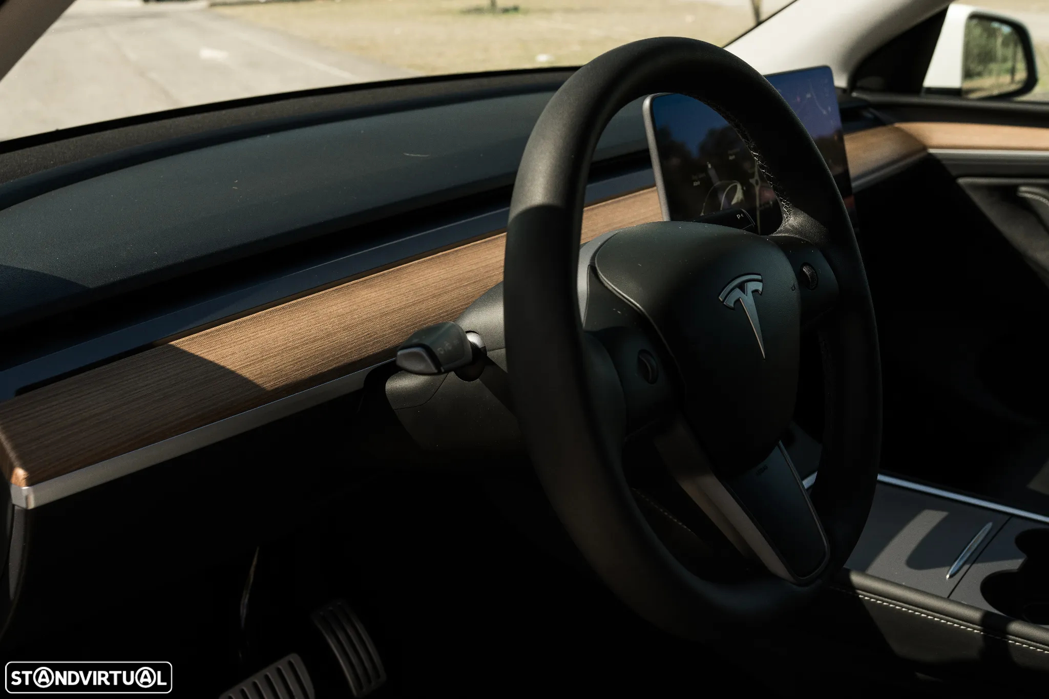 Tesla Model Y Performance Dual Motor AWD - 15