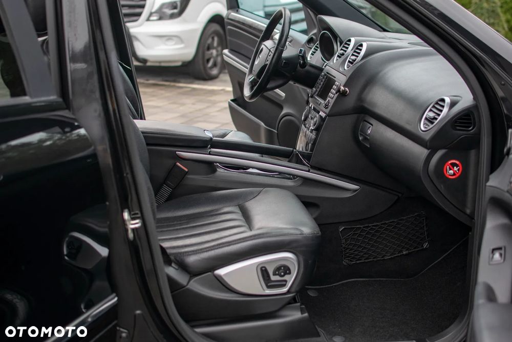 Mercedes-Benz ML - 36