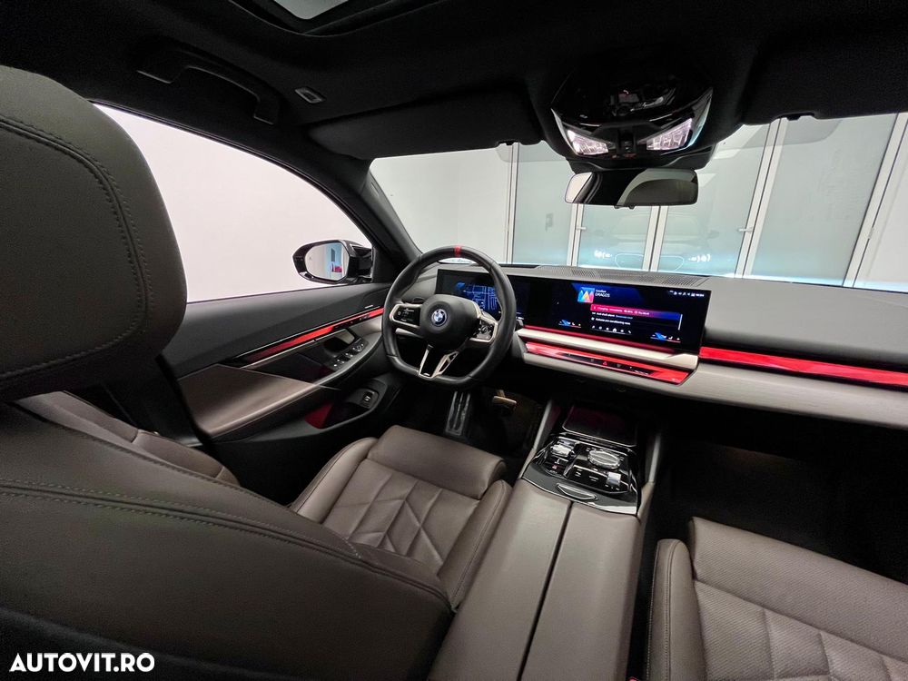 BMW i5 - 11