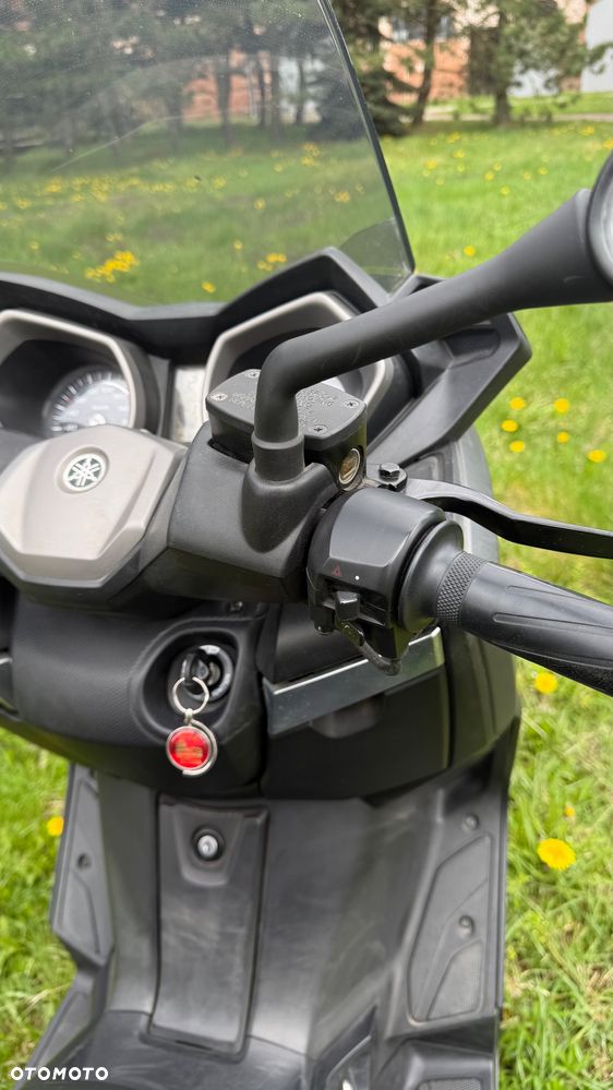 Yamaha X-max - 9