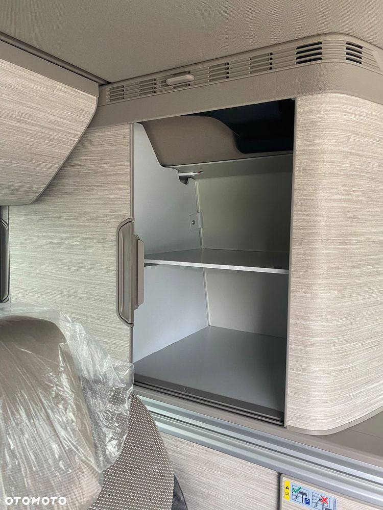 Volkswagen California - 14