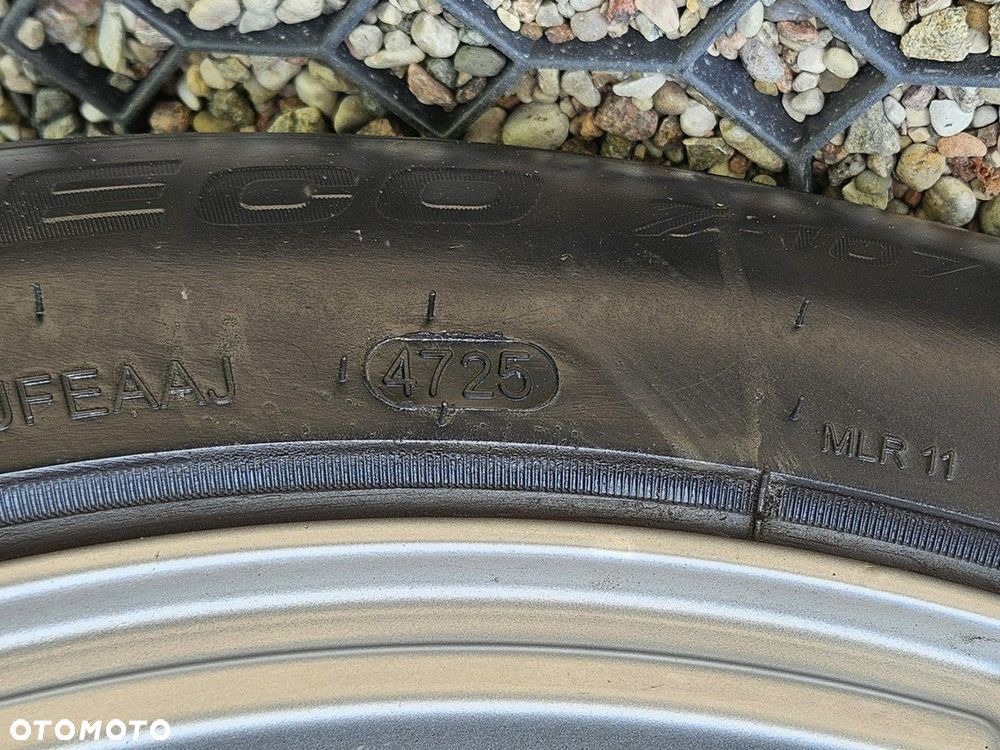 Volvo V40 D2 Momentum - 24
