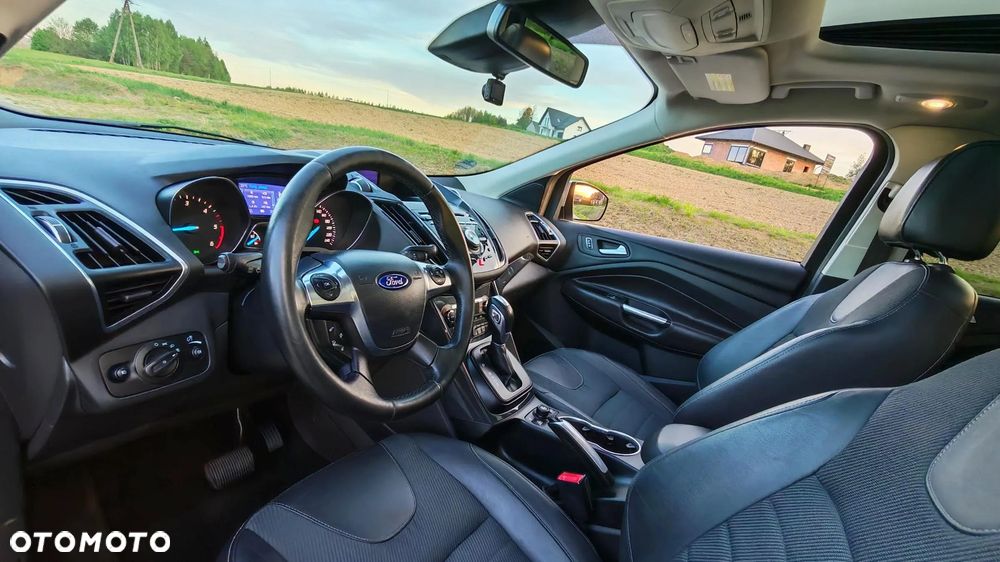 Ford Kuga 2.0 TDCi 4x4 Titanium - 20