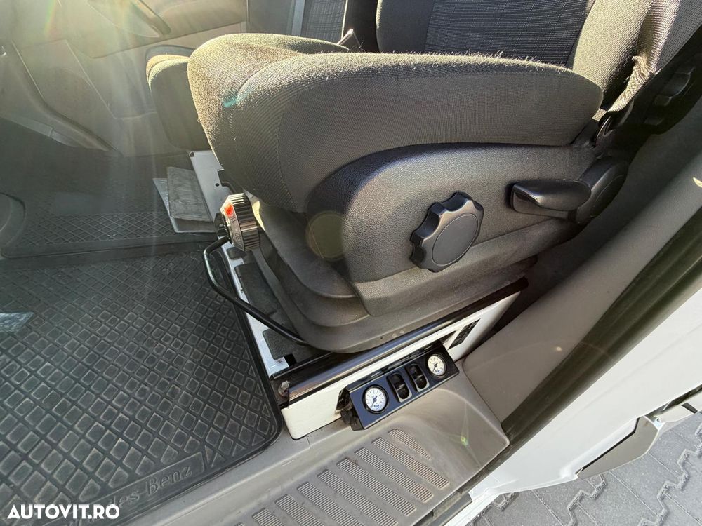 Mercedes-Benz SPRINTER 319 CDI - 13