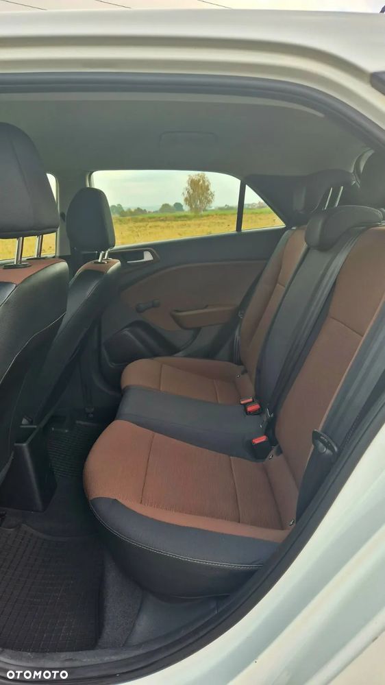 Hyundai i20 1.2 Classic - 10