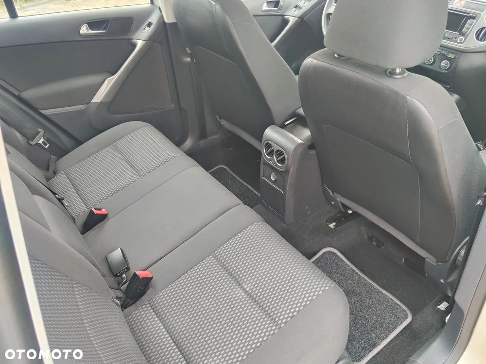 Volkswagen Tiguan - 16