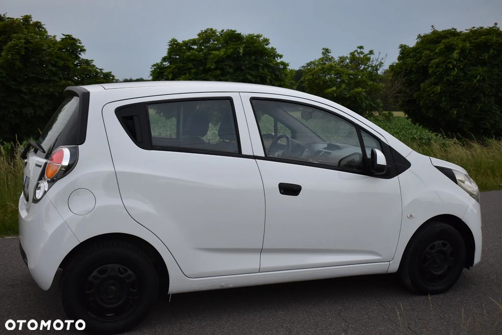 Chevrolet Spark - 10