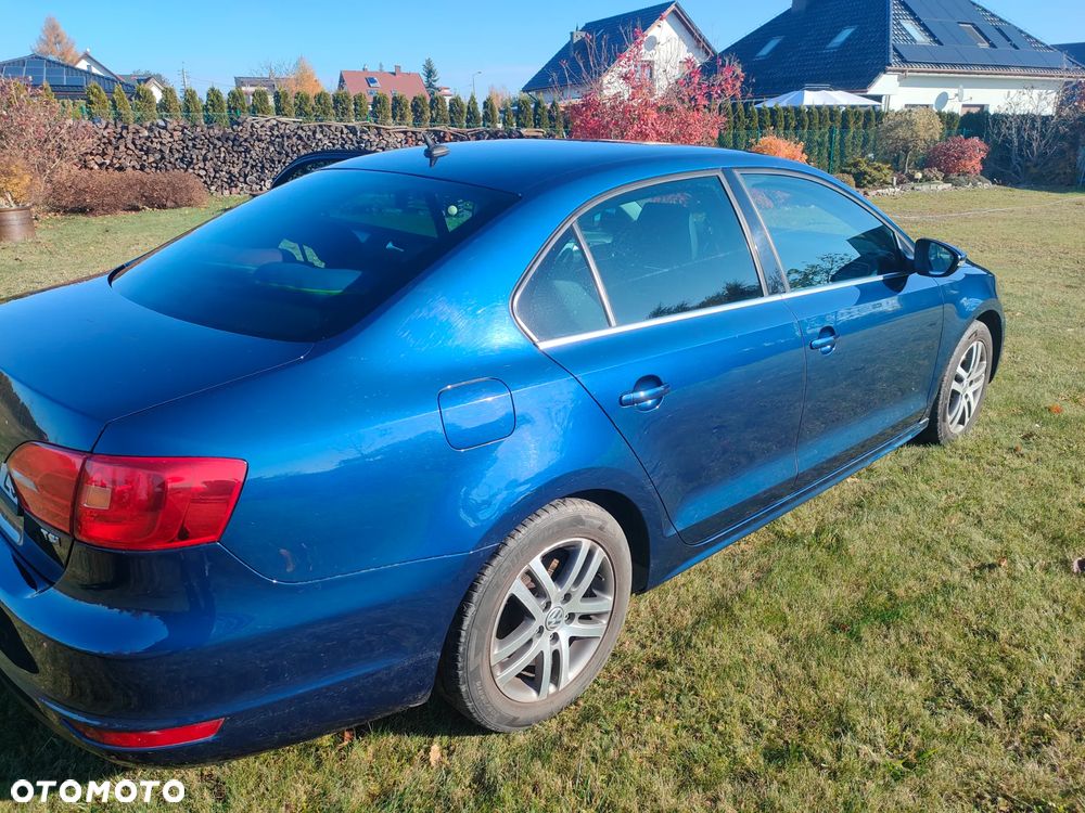 Volkswagen Jetta 1.4 TSI Highline - 3