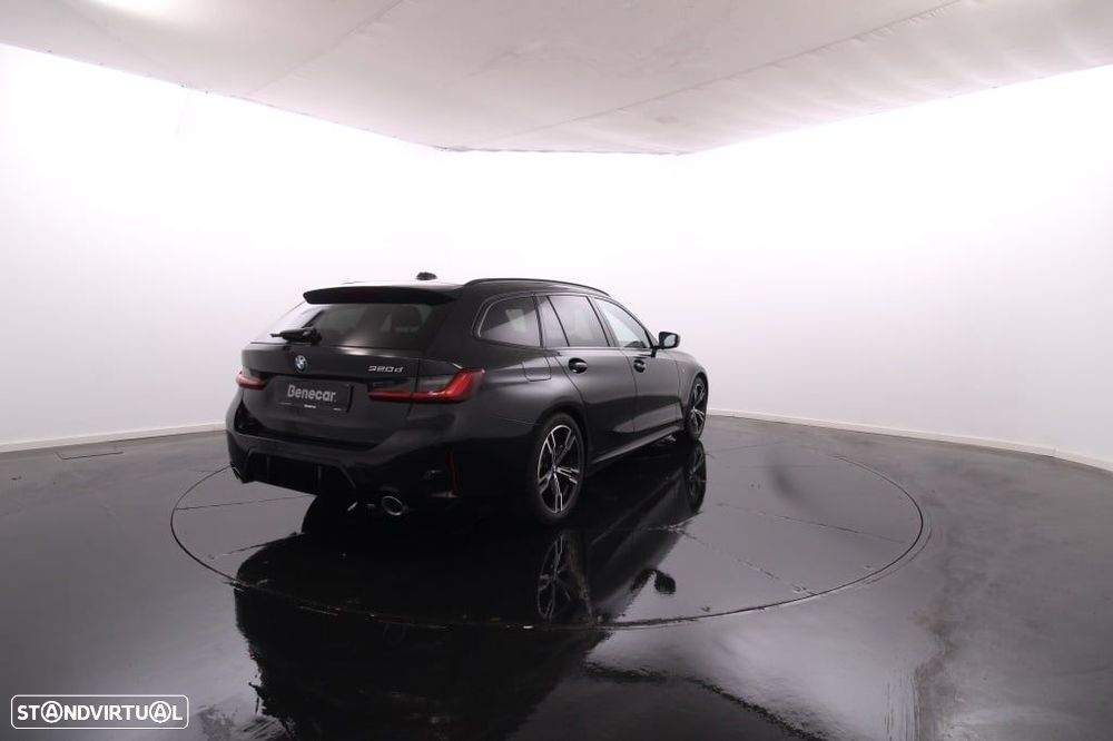 BMW 320 d Pack Desportivo M Auto - 7