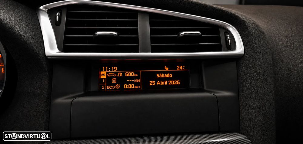 Citroën C4 e-HDi 110 Exclusive - 3