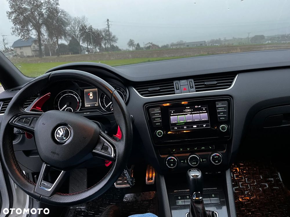 Skoda Octavia 2.0 TSI RS DSG - 18