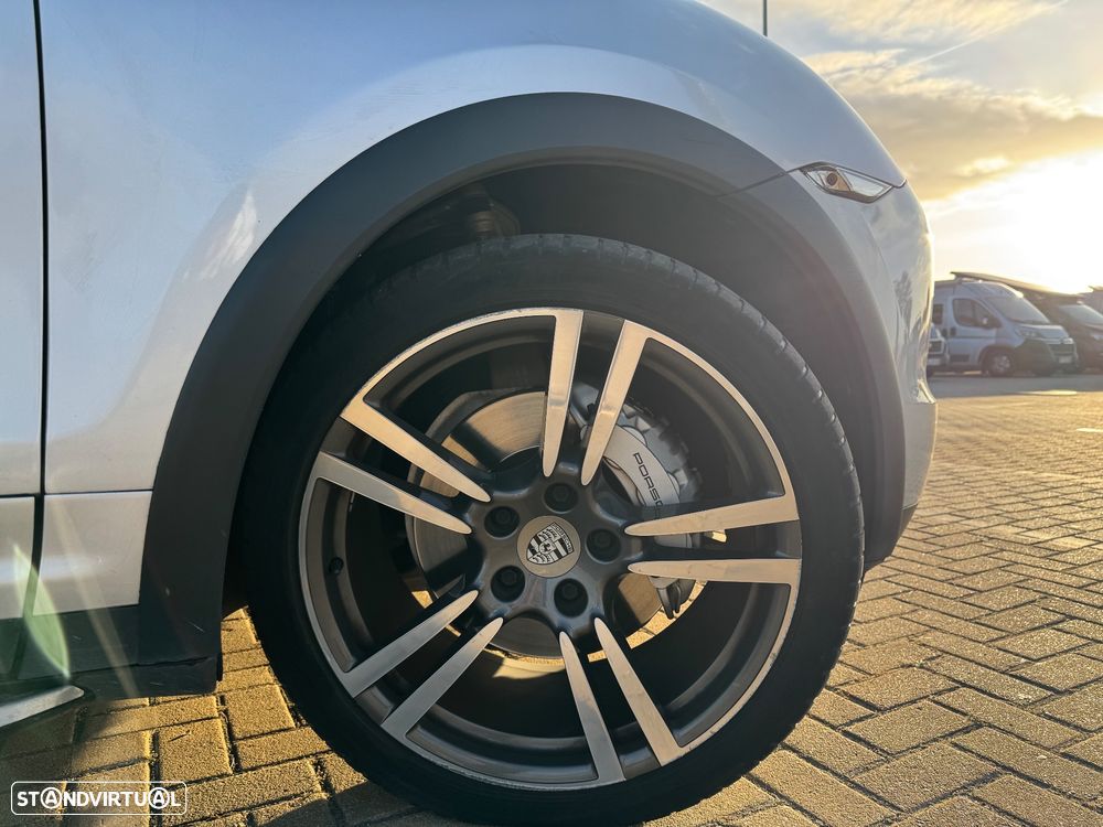 Porsche Cayenne S - 12