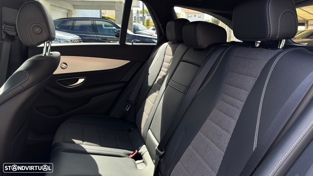 Mercedes-Benz E 300 de 9G-TRONIC AMG Line - 18