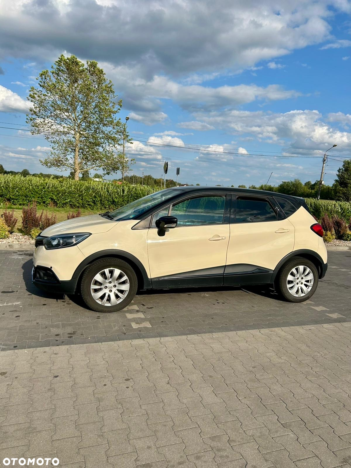 Renault Captur 1.2 TCe Helly Hansen EDC - 5