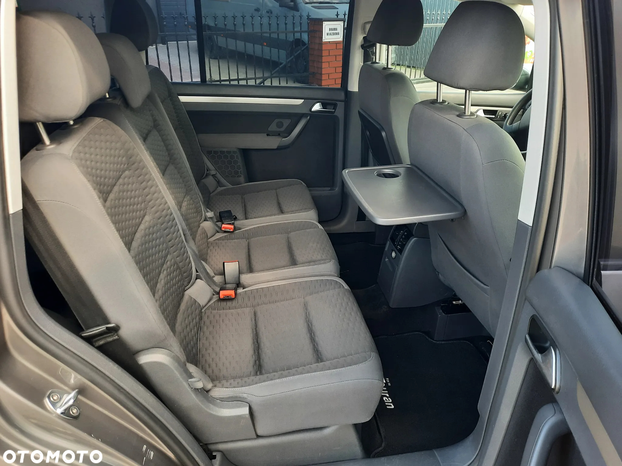 Volkswagen Touran 1.9 TDI Conceptline - 13