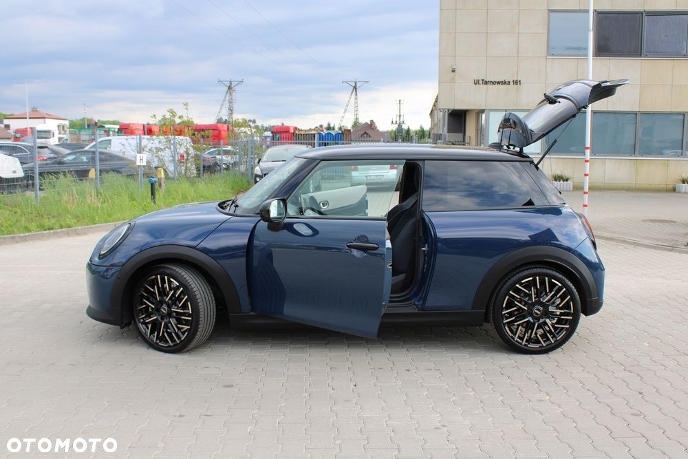MINI Cooper S Favoured Trim - 20