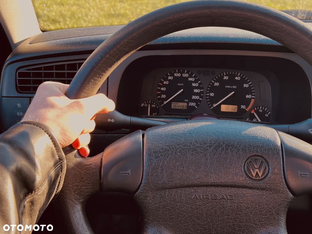Volkswagen Golf - 16