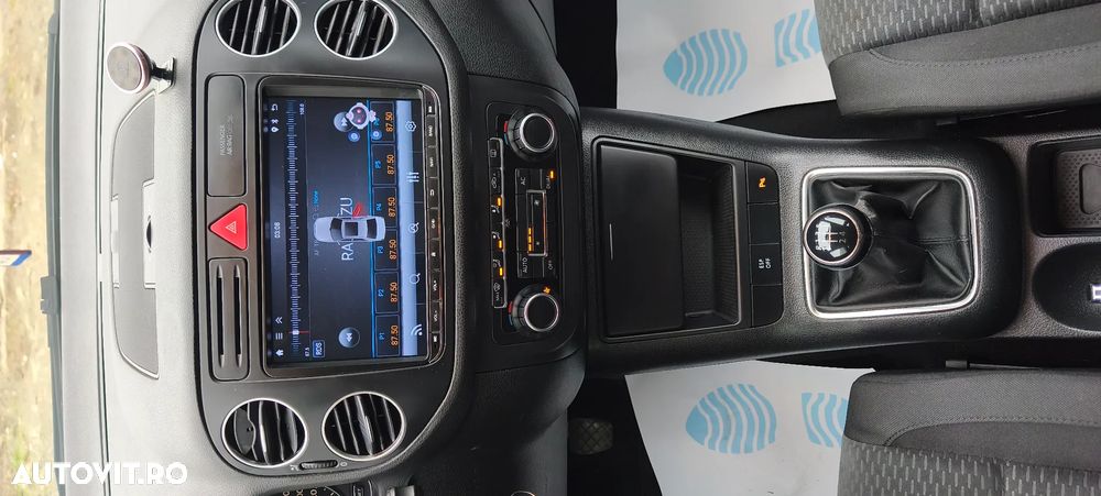 Volkswagen Golf Plus 1.6 TDI DPF Life - 16