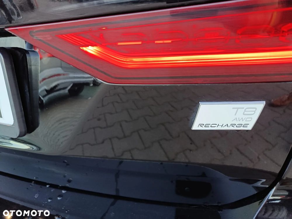 Volvo V60 T8 AWD Plug-In Hybrid Ultimate Dark - 16