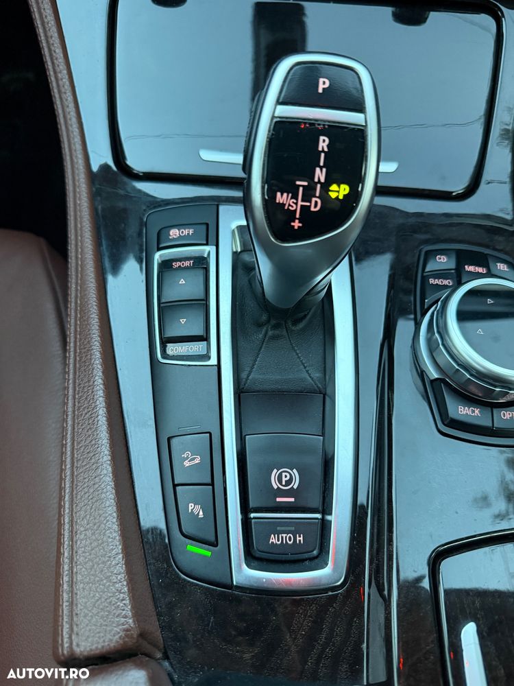 BMW Seria 5 535d xDrive - 25