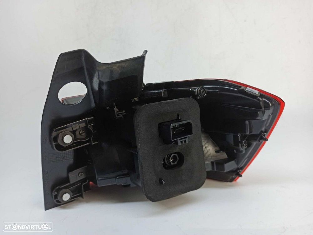 FAROLIM TRASEIRO ESQUERDO VOLKSWAGEN PASSAT VARIANT (CB5) PASSAT - 6