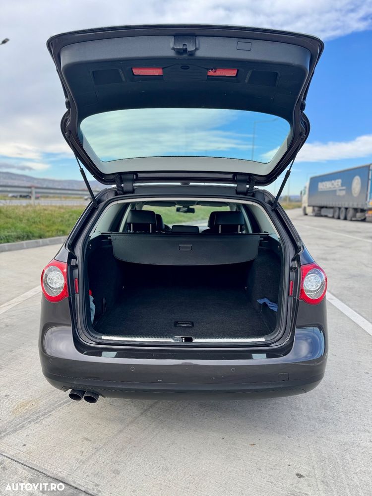 Volkswagen Passat - 16