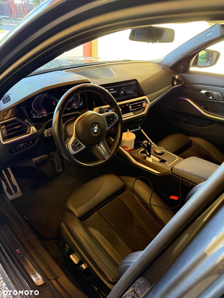 BMW Seria 3 320d xDrive mHEV M Sport - 16