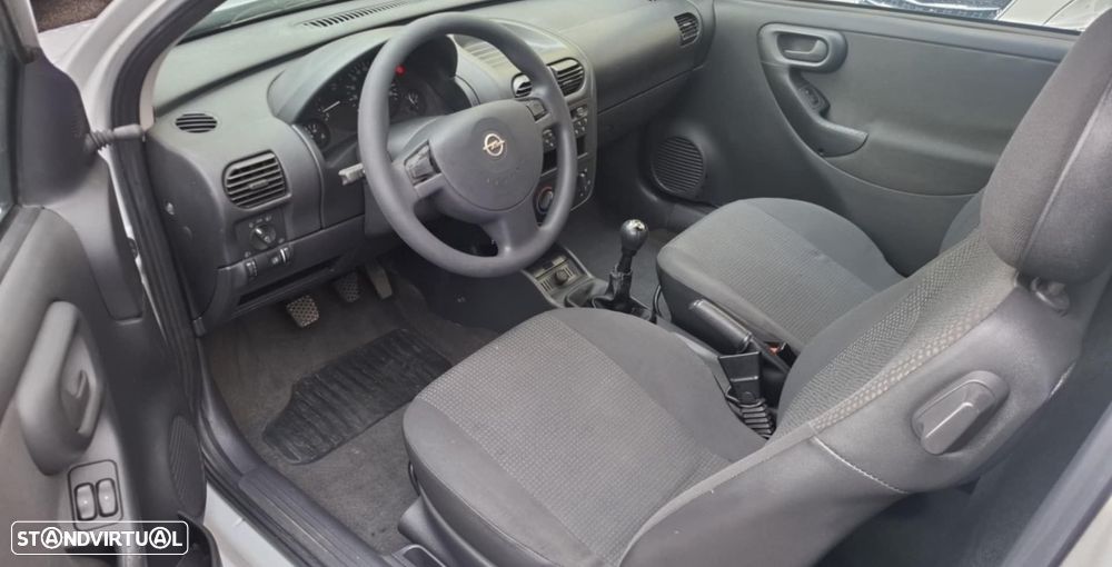 Opel Corsa 1.7 DI - 9