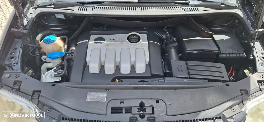 VW Touran 1.9 TDi Highline - 3
