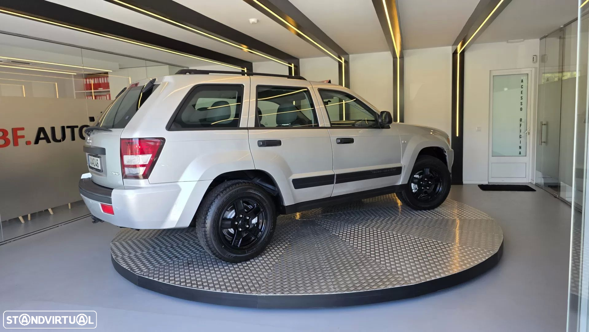 Jeep Grand Cherokee 3.0 CRD V6 Laredo - 16