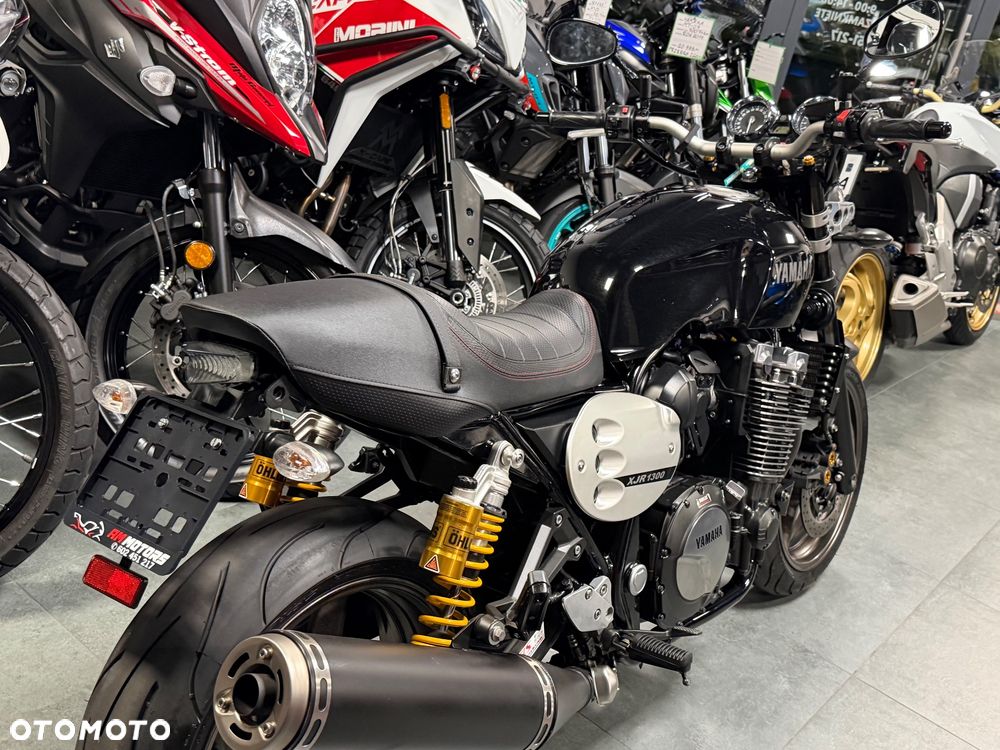 Yamaha XJR - 5