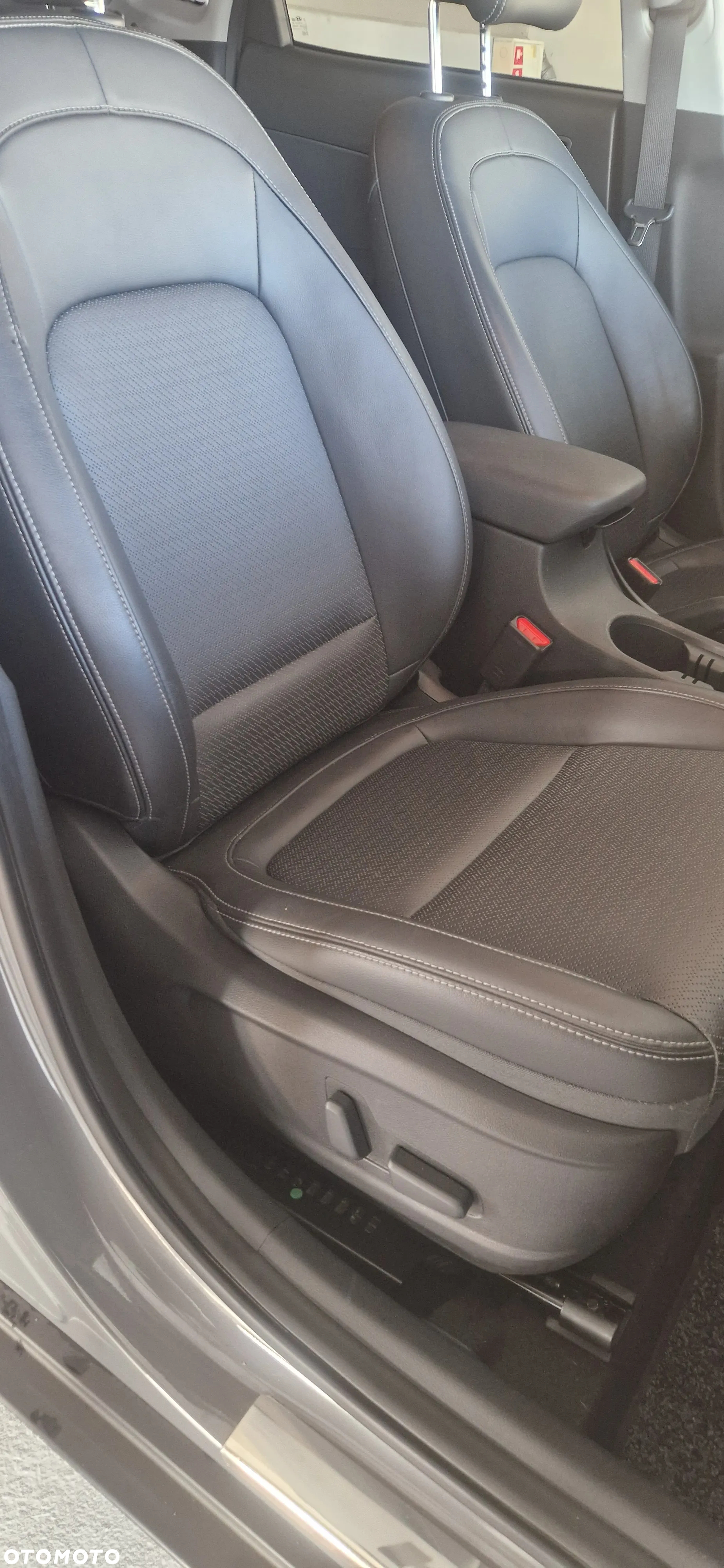 Hyundai Kona 1.6 T-GDI DCT Premium - 8