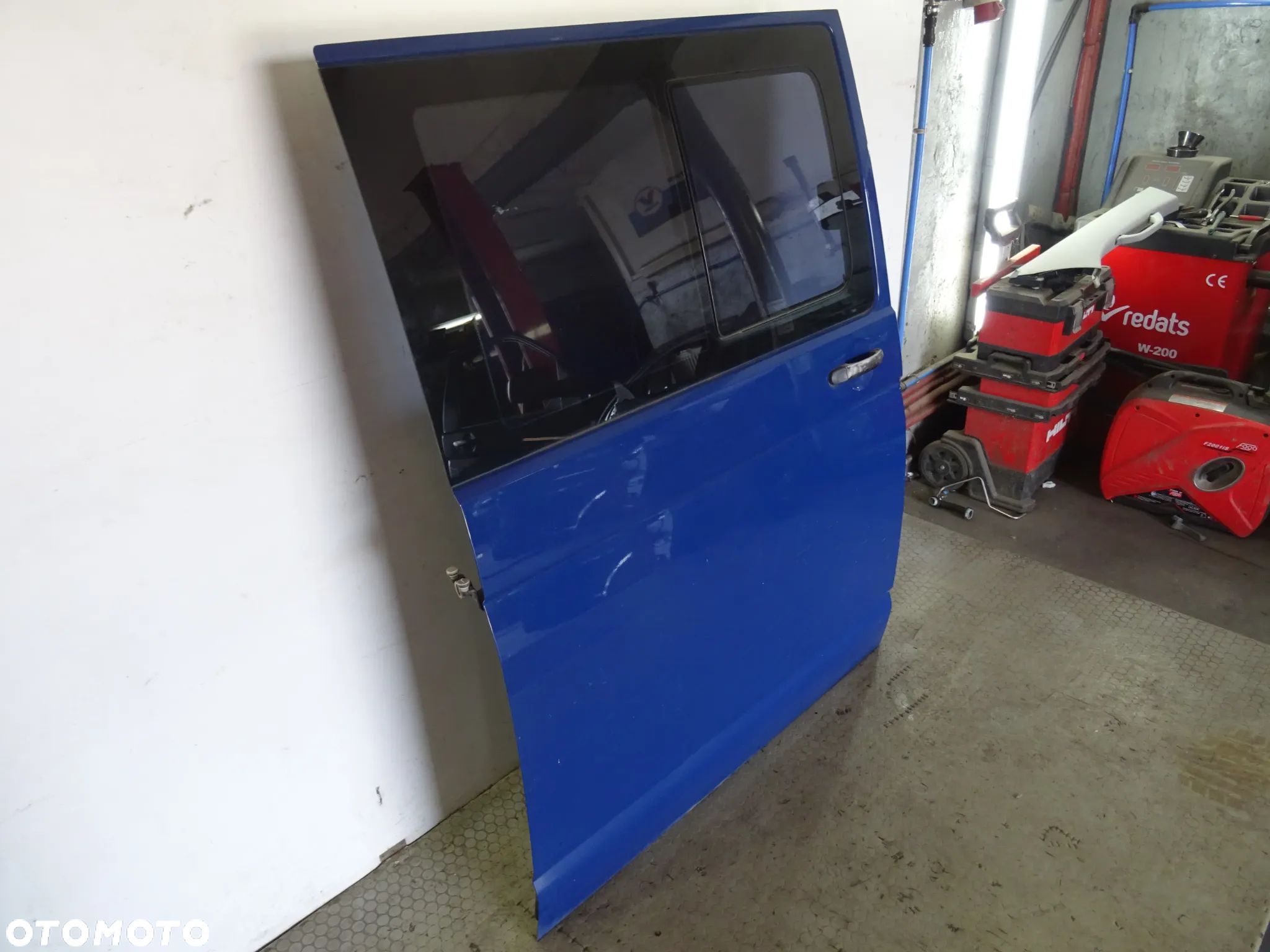 LL5M drzwi boczne przesuwne prawe VW T5 czesci - 3
