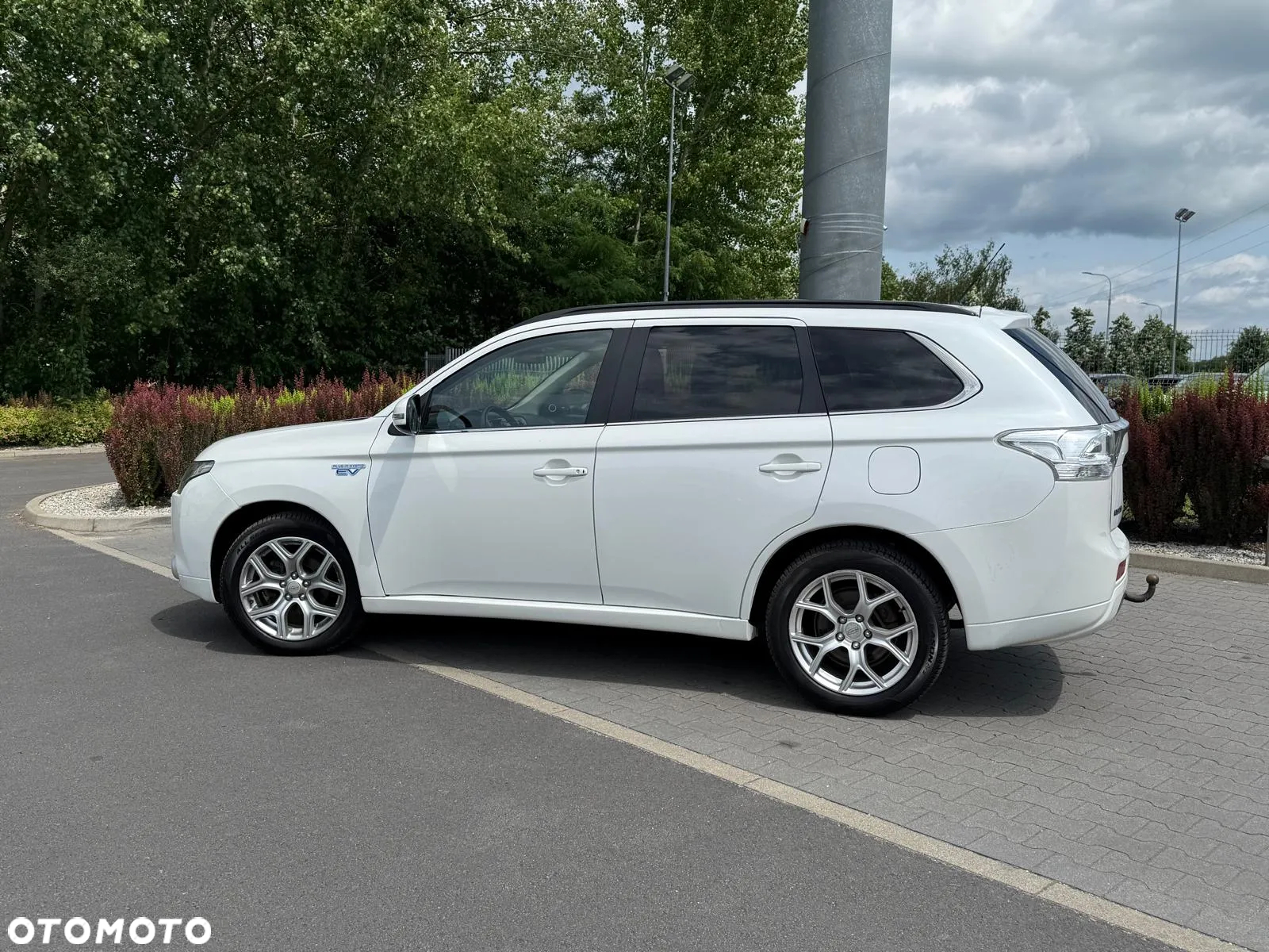 Mitsubishi Outlander PHEV Instyle NAVI - 9
