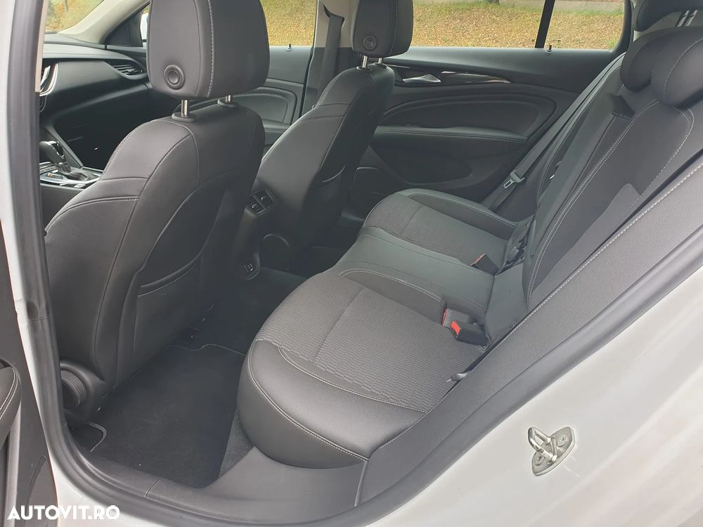 Opel Insignia - 8
