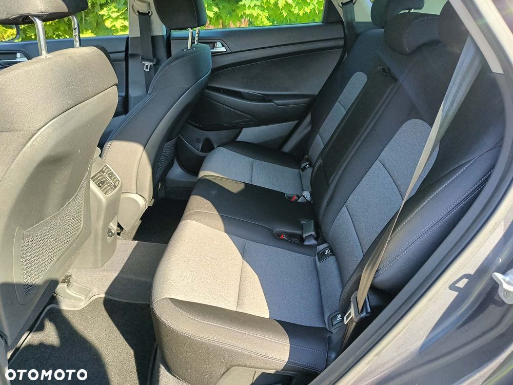 Hyundai Tucson blue 1.6 CRDi 2WD DCT Premium - 25