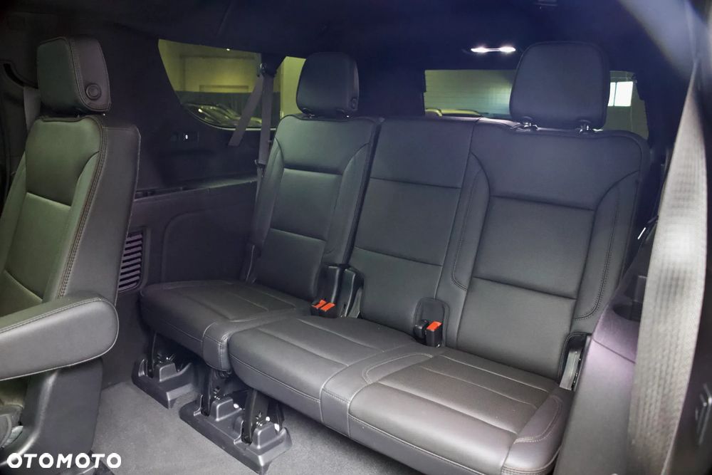 Chevrolet Suburban - 26