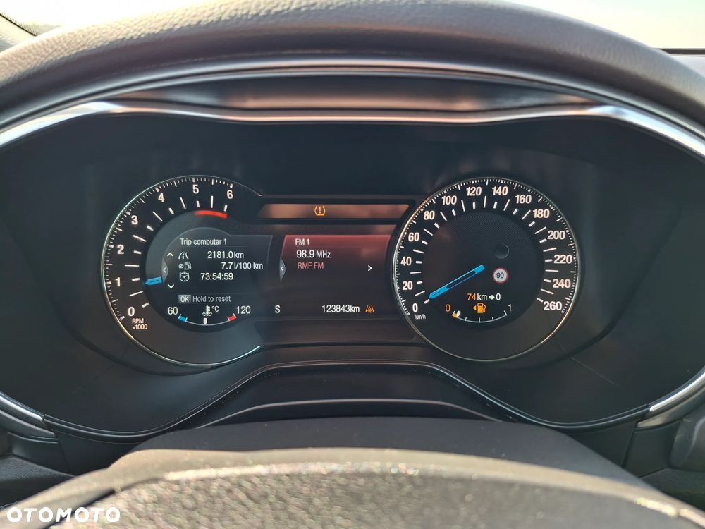 Ford Mondeo - 10