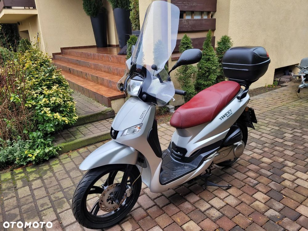 Peugeot Tweet - 2