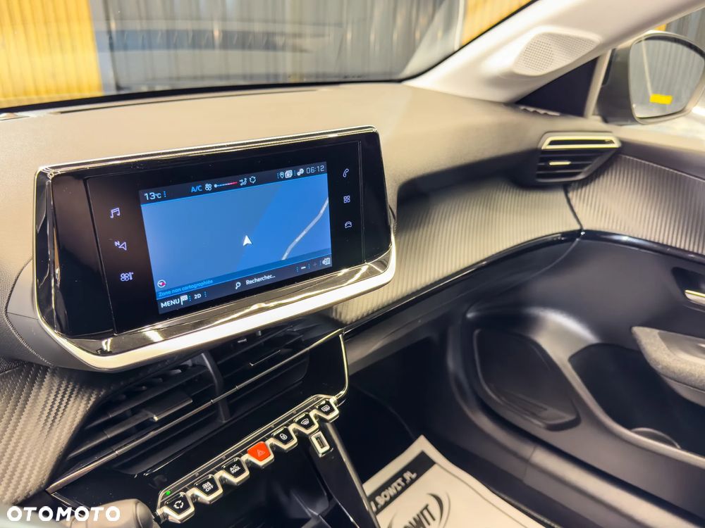 Peugeot 208 1.2 PureTech Active S&S EAT8 - 37