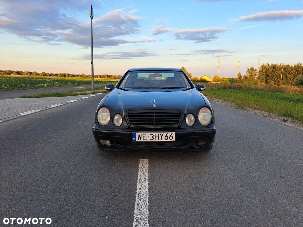 Mercedes-Benz CLK - 2