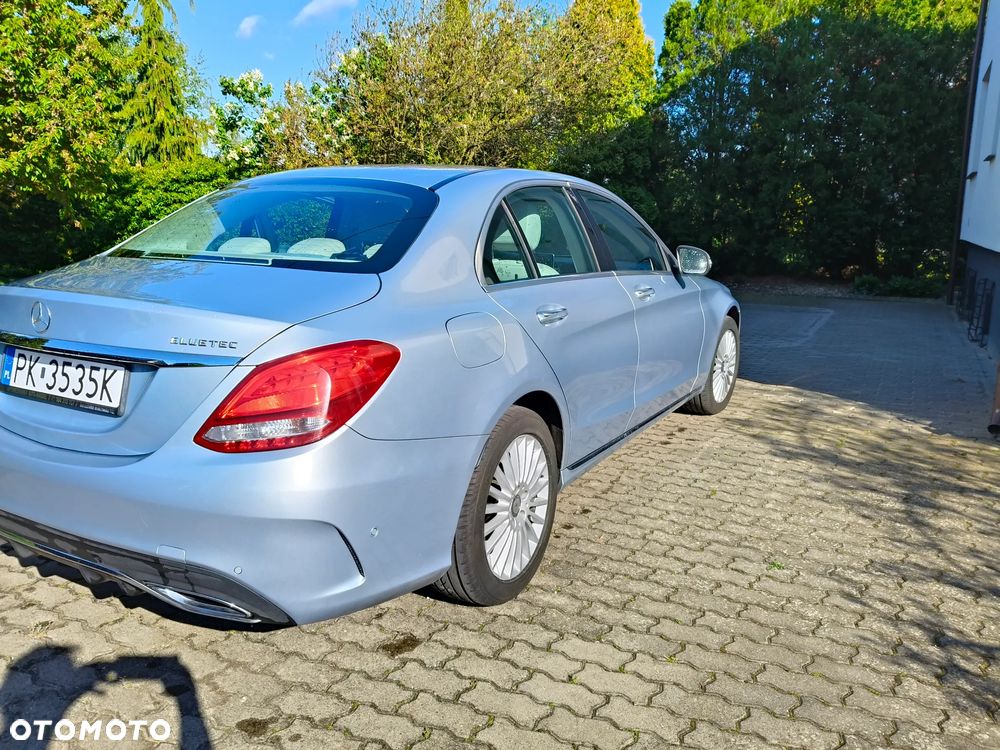 Mercedes-Benz Klasa C 220 CDI DPF Automatik BlueEFFICIENCY - 2