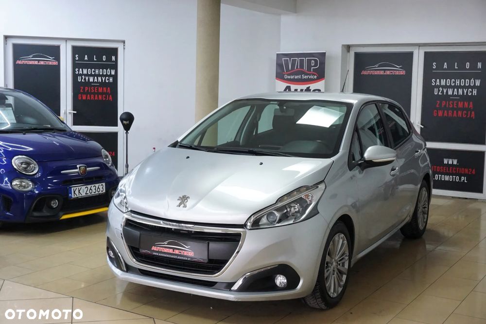 Peugeot 208 - 3